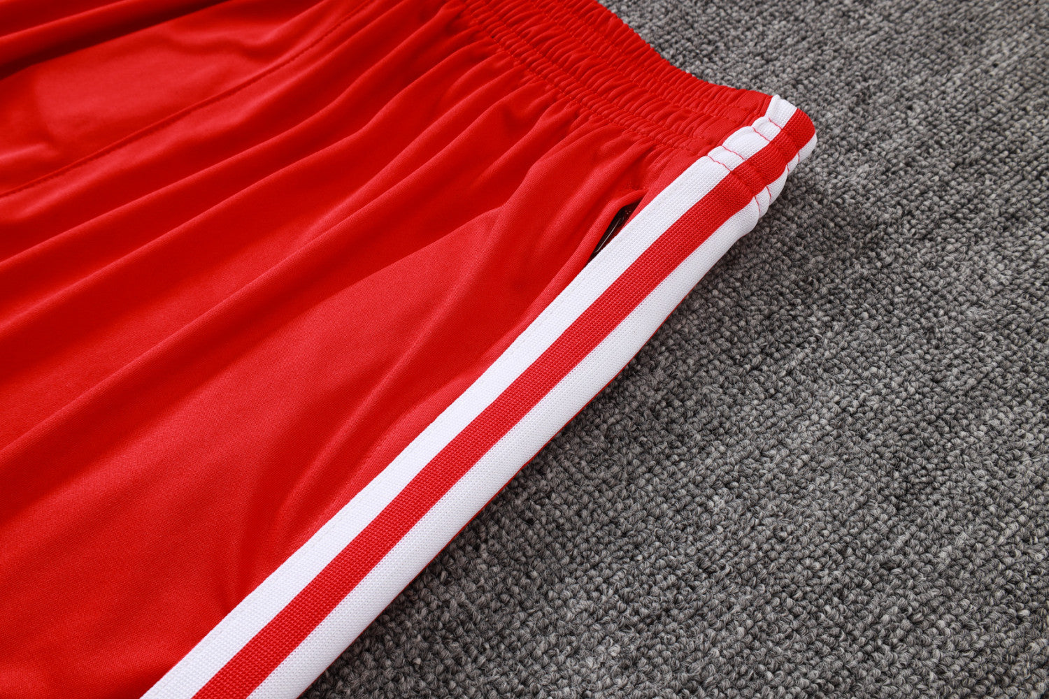 Liverpool Training Jersey Suit 26/27