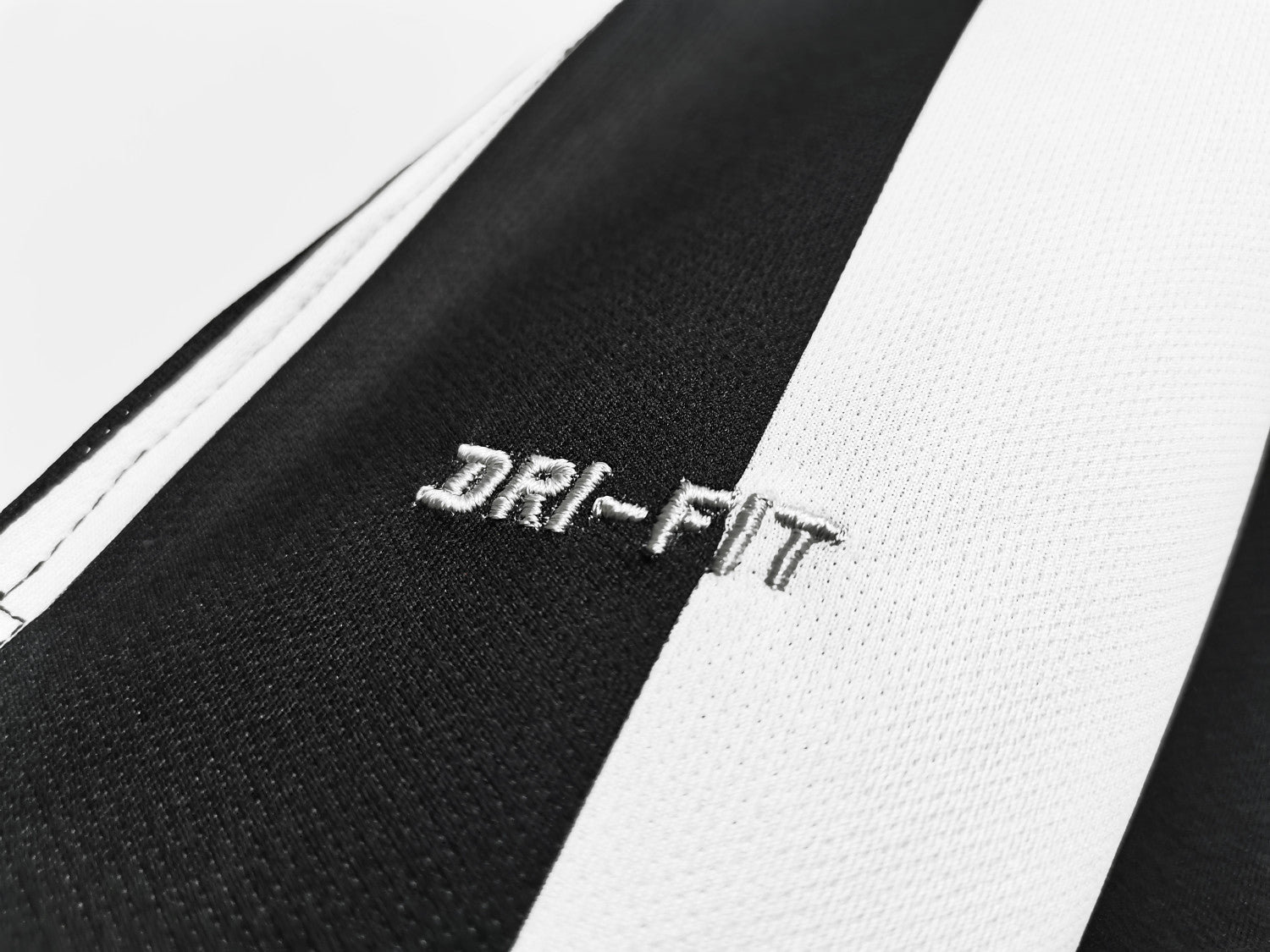 Juventus Home Retro Jersey 2014/15