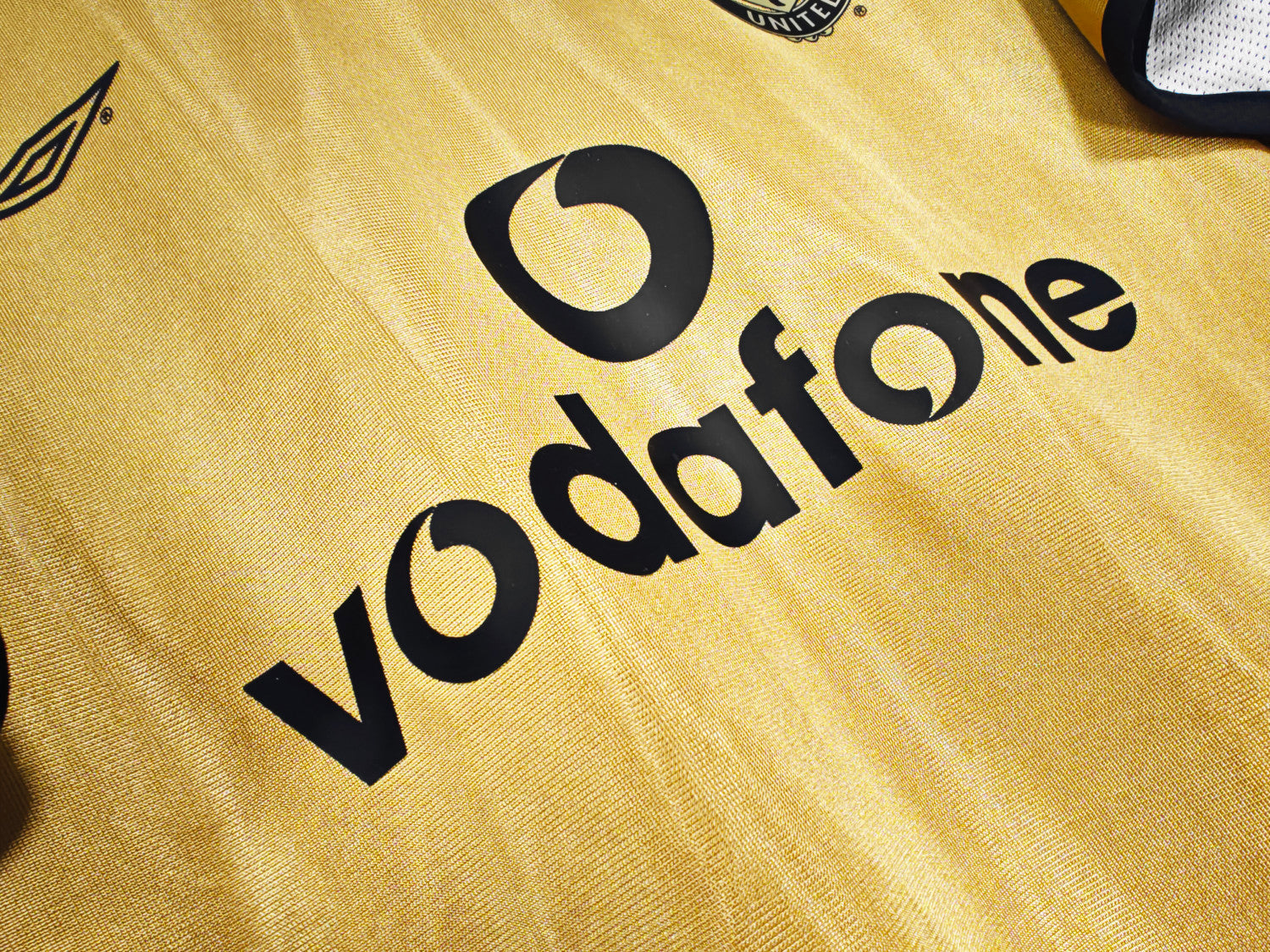 Manchester United 2001/02 Reversible Centenary Retro Jersey