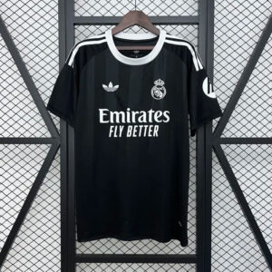 Real Madrid Black Goalkeeper Man Jersey 25/26
